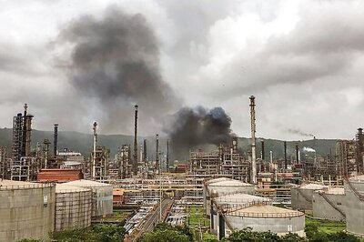 Indian Refineries Scale Back Output as Coronavirus Chokes Demand