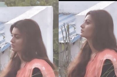 Urvashi Rautela Compares Herself to Mahsa Amini Amid Accusation of Stalking Rishabh Pant, See Post