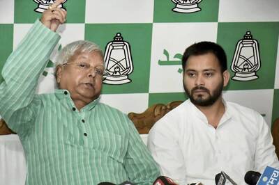 Nitish Kumar Can't Win Seats in Double Digit if He Fights on His Own: Tejashwi Yadav