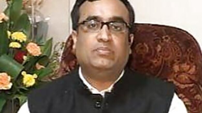 Congress demands FIR against Modi for model code violation