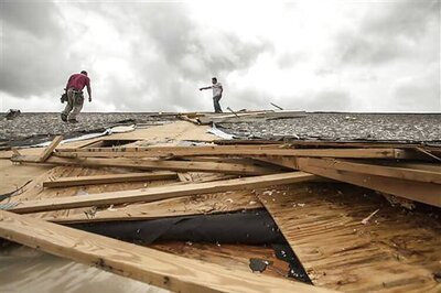 At least 3 dead, 12 missing in US flooding