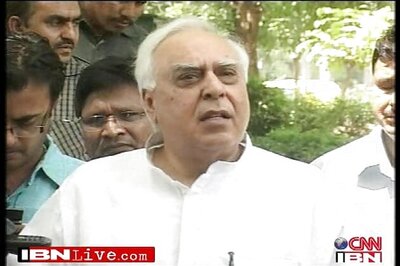 BJP should listen to Shourie's 'good advice': Sibal