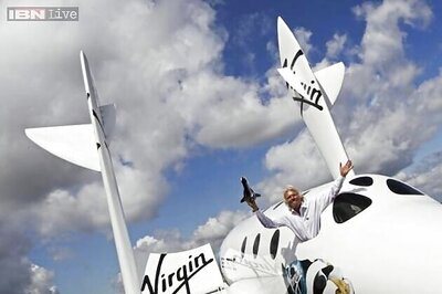 Virgin Galactic spaceship crashes during California test flight