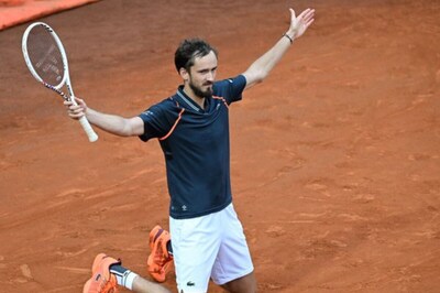 Daniil Medvedev Outclasses Rune in Rome to Capture First Title on Clay