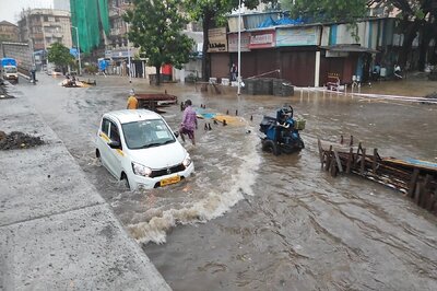 Heavy Rain Batters South Gujarat, IMD Forecasts More Showers