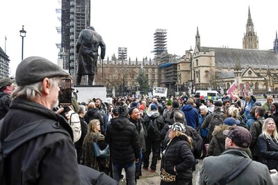 WHO Says New Covid-19 Variant Under Investigation in UK as London Enters Highest Level of Restrictions