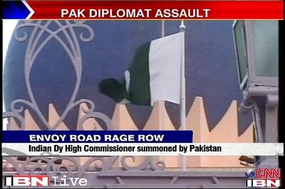 Pakistan ups rhetoric over diplomat's accident in Delhi