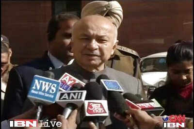 Terrorism has no colour, clarifies Shinde
