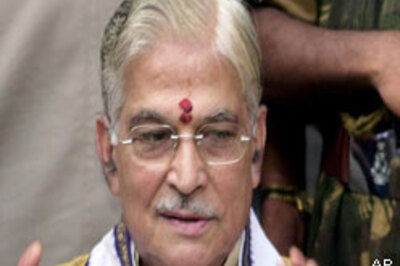 UPA trying to defer Afzal execution: Joshi