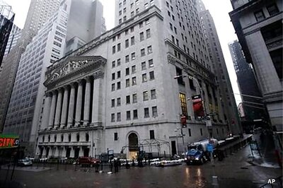 NY's post-Sandy divide: Those with power and those without