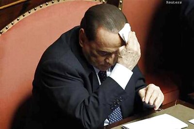 Silvio Berlusconi faces verdict that could endanger Italian government
