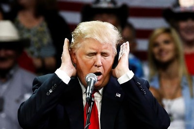 Doctor Who Praised Trump's Health Says he Wrote Note in a Rush