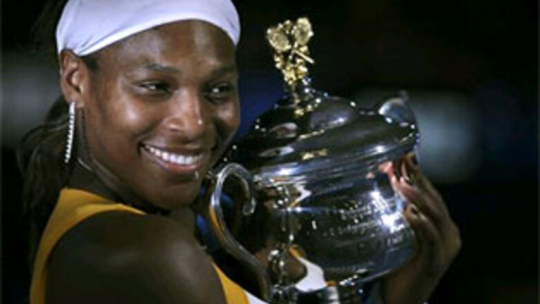 Serena beats Henin, retains Australian Open title