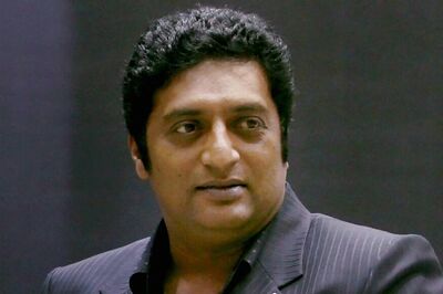 On DeMo Anniversary, Actor Prakash Raj Asks PM Modi if He Minds Saying Sorry
