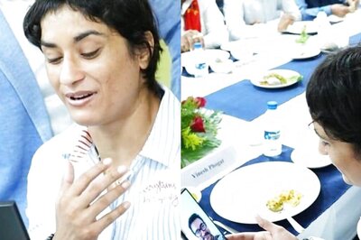 Aamir Khan Video Calls Vinesh Phogat After Paris Olympics Disqualification, Fans Say 'Dangal 2 On The Way'