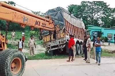 Bihar: Truck Rams Into Stationary Bus On NH-28 In Muzaffarpur, Four Baraatis Killed