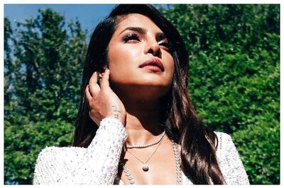 Priyanka Chopra Flaunts Red Dress and Monogram Lipstick Bag Worth Rs 3 Lakh on Birthday