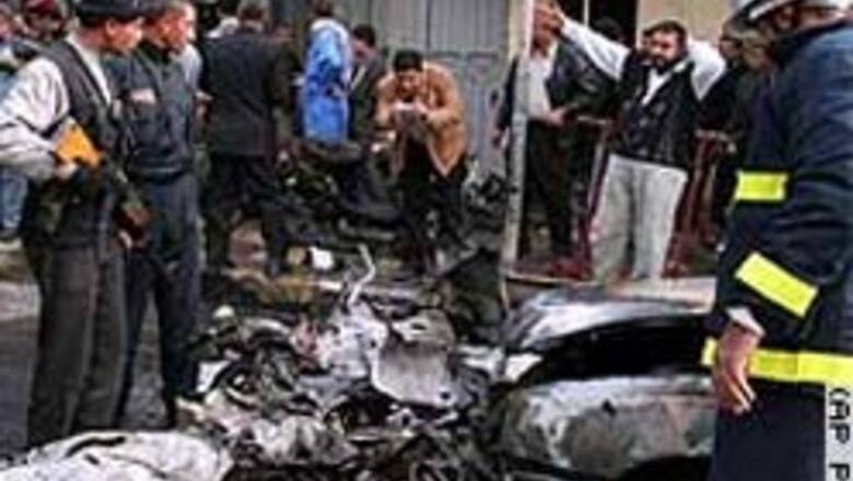 Car bomb kills 5 in holy Iraqi city