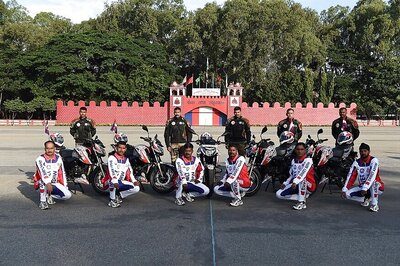 Kargil Vijay Diwas 2018 - TVS and Military Police Flags Motorcycle Expedition to Dras