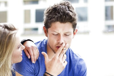 Smoking May Cause Bone Degeneration In Youngsters