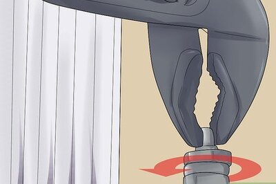 How to Remove a Radiator for Decorating