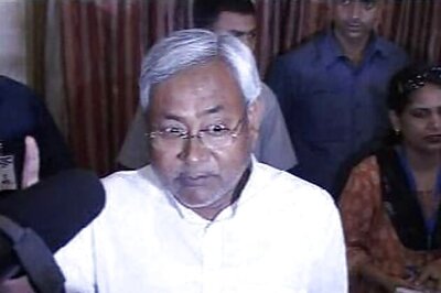 Nitish returns Modi's aid, calls it 'peanuts'