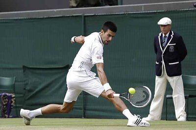 Djokovic beats Mayer to reach Wimbledon semis