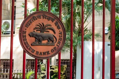 Broader Economic Activity in India Remains Resilient, Inflation Set To Ease from September High: RBI