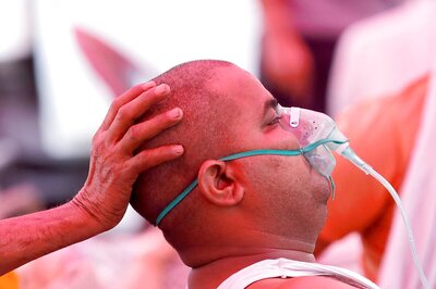 'Oxygen on Wheels': Patients Waiting for Admission in Bengal Hospitals to Get Free O2 in Bus