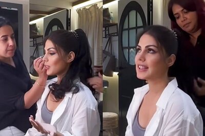 Rhea Chakraborty 'Crying' As She Returns to Work 3 Years After Sushant Singh Rajput's Death; Watch