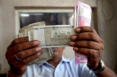 Rupee Rises by 33 Paise to 73.33 Against US Dollar in Early Trade
