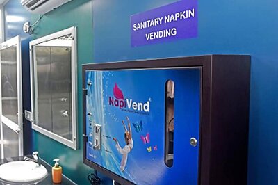 Railway to Install Sanitary Napkin Dispensers at 200 Stations by March 8