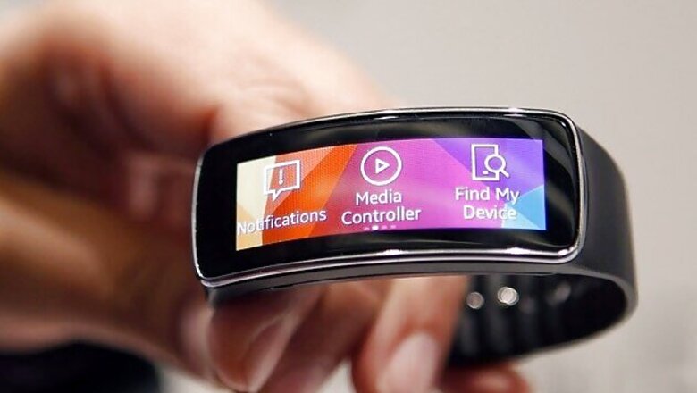 Samsung Gear Fit smartwatch available online at a discount of Rs 4,100; now selling for Rs 7,999