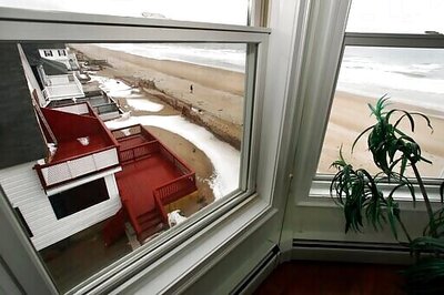 Report urges action on flooding, erosion from climate change