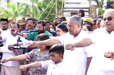 620 Km Human Chain Formed in Kerala Demanding Withdrawal of CAA