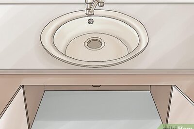 How to Replace a Kitchen or Bathroom Faucet