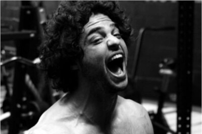 Noah Centineo Posts a 'Thirst Trap' Picture