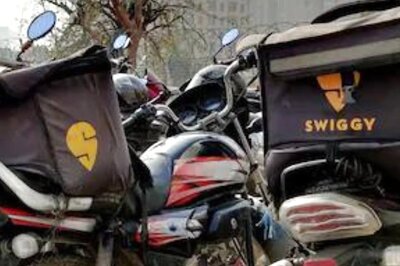 SUV Driven by Minor Rams Bike Killing Swiggy Delivery Agent, Injuring his Cousin in Delhi