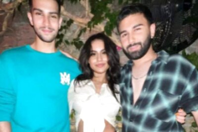 Nysa Devgan Makes Heads Turn in White Shirt, Slit Skirt as She Parties with Friends in Greece; See Pics