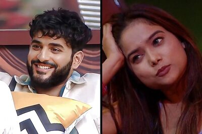 Bigg Boss OTT 2: Abhishek Malhan Takes Manisha Rani By Surprise, Says 'I Only Love You'