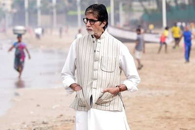 Amitabh Bachchan, Rajkummar Hirani and Others Get Notice For Illegal Construction