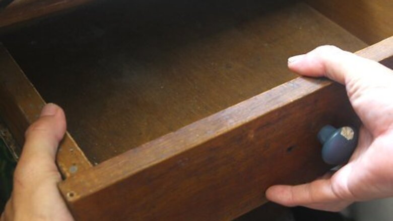 How to Paint Furniture White