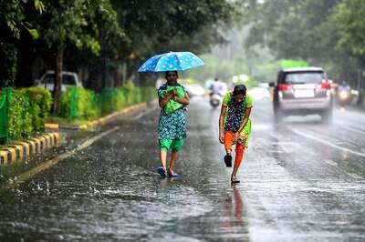 Rains Received in Parts of India with Mumbai Coming to Halt, North Records High Temperature