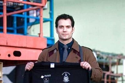 Revealed: The first look of Henry Cavill as Clark Kent in 'Batman Vs.Superman'