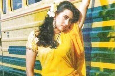 Watch: Karisma Kapoor Expresses Gratitude for 30 Years in Bollywood With a Flashback Video