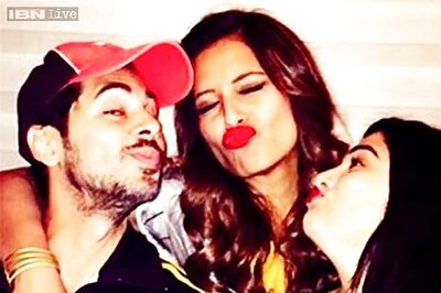 Snapshot: Bipasha Basu celebrates her 36th birthday with former beau Dino Morea