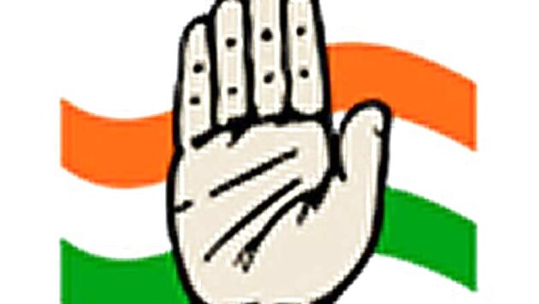 Delhi Cong embarrassed after workers dance with women on stage