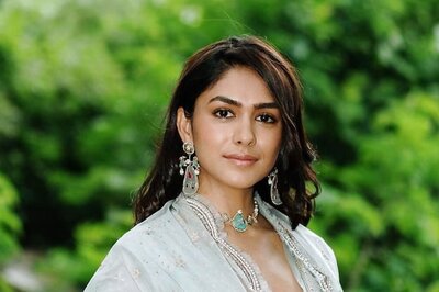 Mrunal Thakur Replaces Pooja Hegde In This Vijay Deverakonda-starrer: Reports