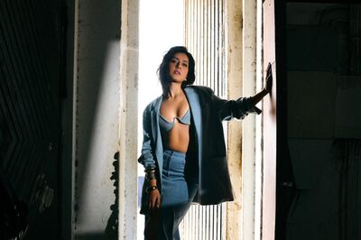 Raashi Khanna's 'Denim-fied' Look Is Just Flawless, Pics Inside