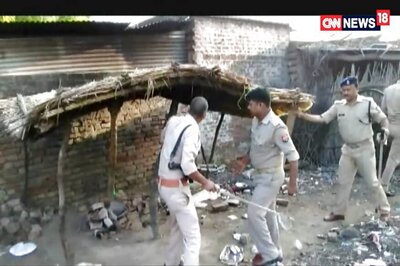 Taking Lesson from UP's Deadly Hooch Tragedies, Cabinet Decides to Seize Liquor Sellers' Property in Adulteration Cases